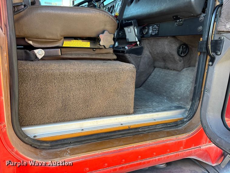 image for item EJ7571 1994 International 9300 tanker fire truck