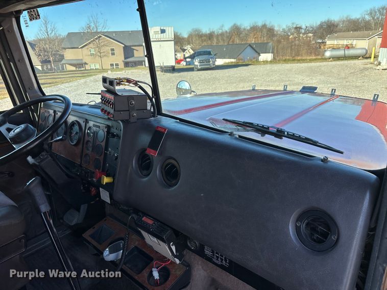 image for item EJ7571 1994 International 9300 tanker fire truck