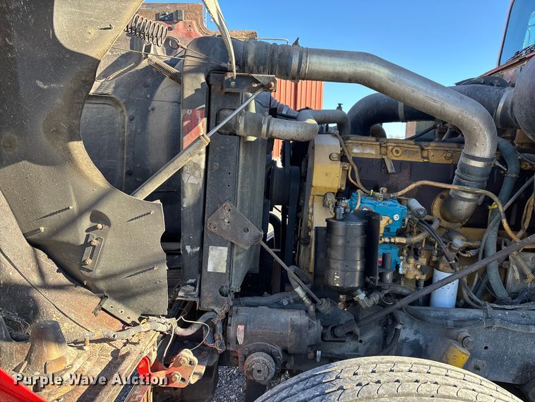 image for item EJ7571 1994 International 9300 tanker fire truck