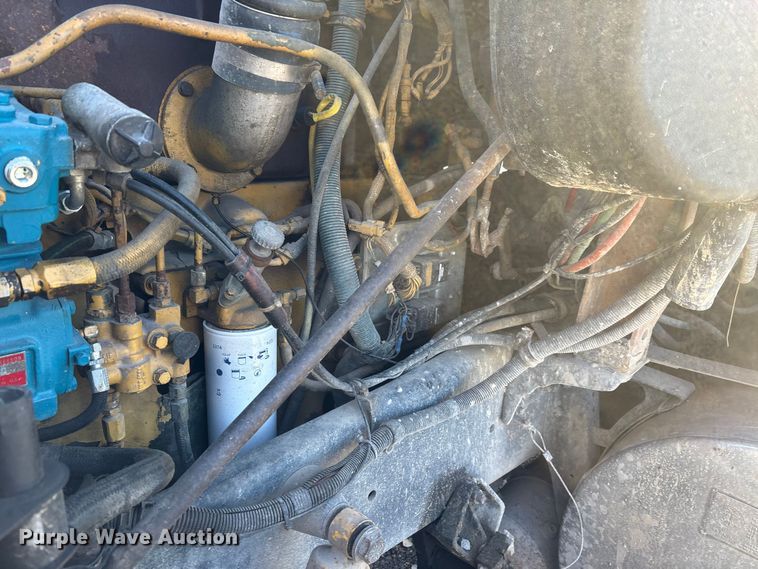 image for item EJ7571 1994 International 9300 tanker fire truck