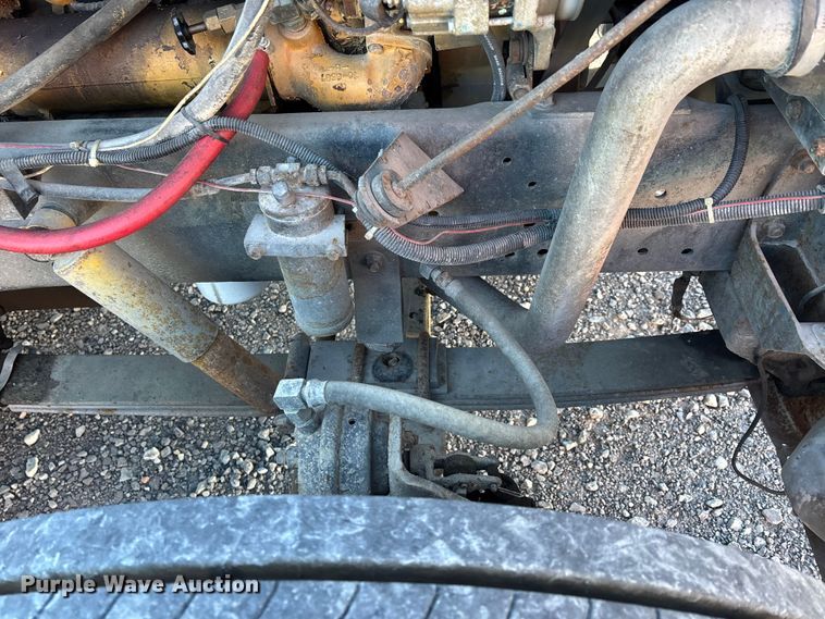 image for item EJ7571 1994 International 9300 tanker fire truck