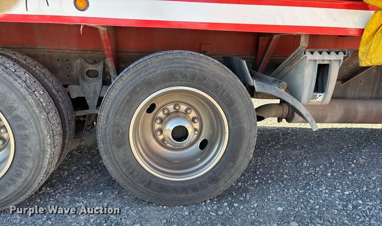 image for item EJ7571 1994 International 9300 tanker fire truck