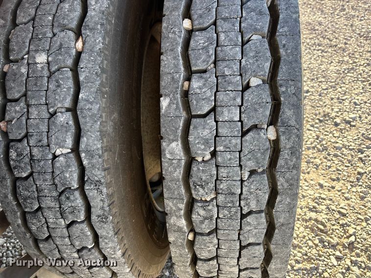 image for item EJ7571 1994 International 9300 tanker fire truck