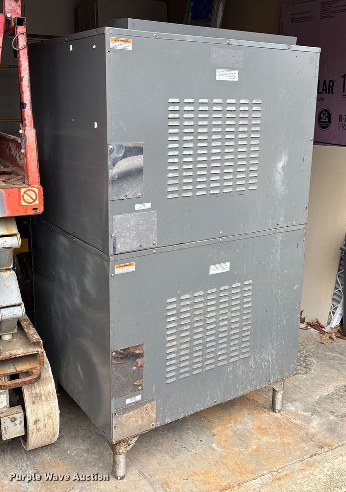 image for item EJ7772 Vulcan convection oven