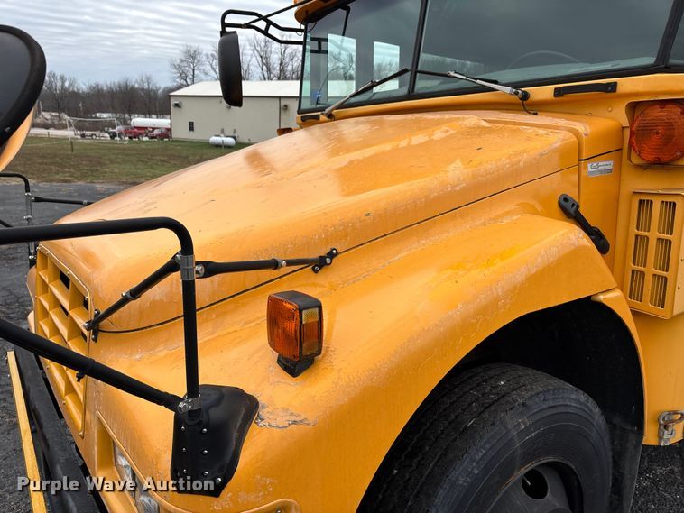 image for item EJ7773 2005 Blue Bird Bb Conventional school bus