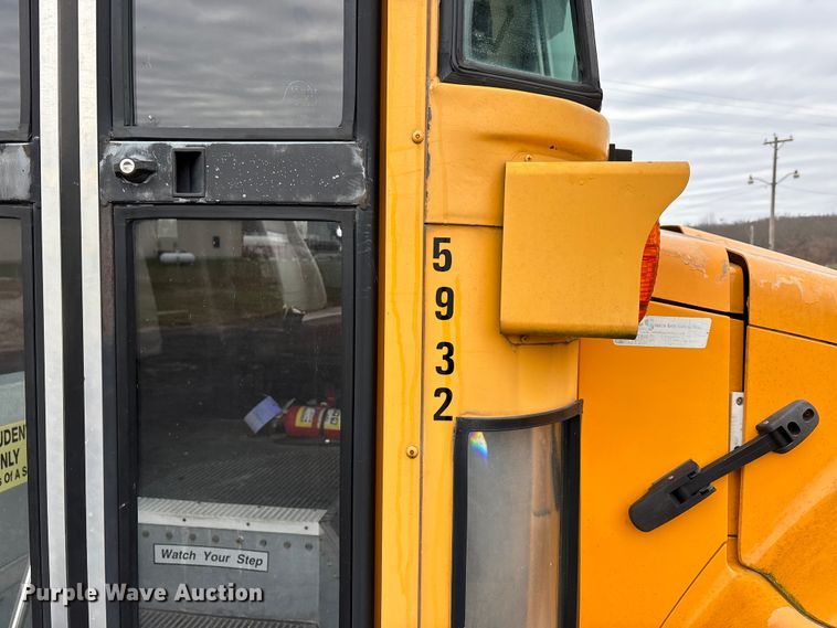 image for item EJ7773 2005 Blue Bird Bb Conventional school bus