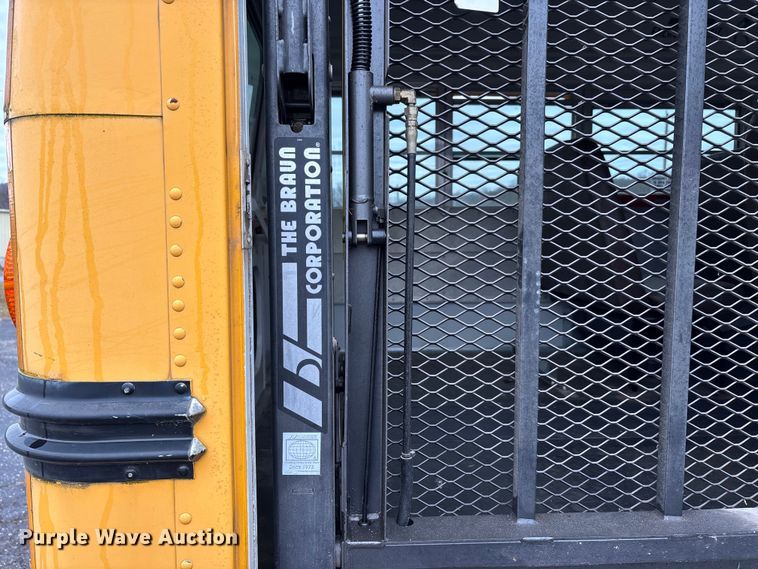 image for item EJ7773 2005 Blue Bird Bb Conventional school bus