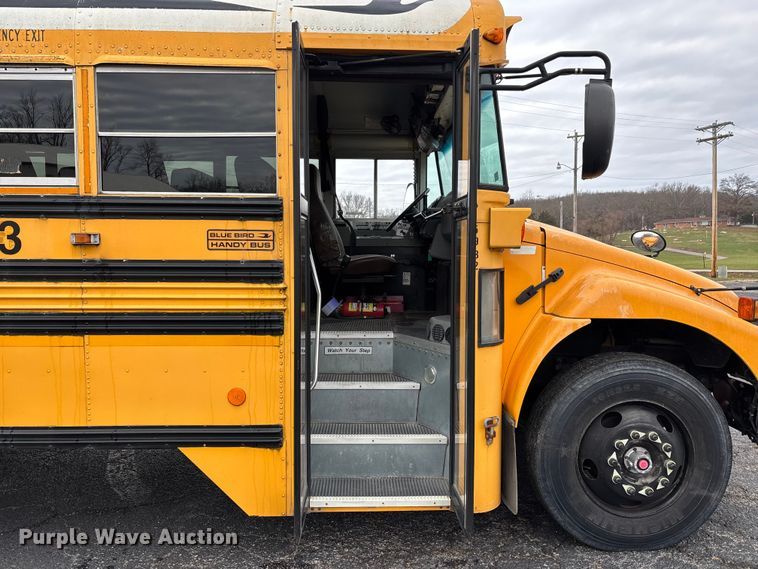 image for item EJ7773 2005 Blue Bird Bb Conventional school bus