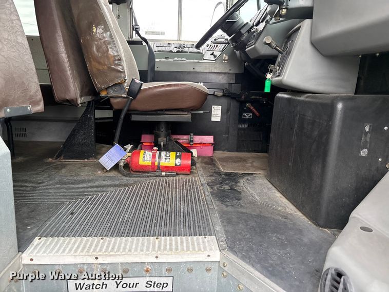 image for item EJ7773 2005 Blue Bird Bb Conventional school bus