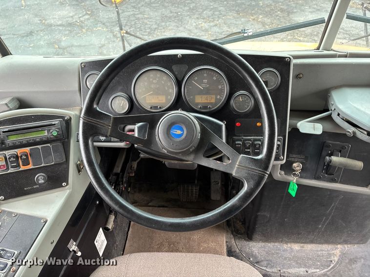 image for item EJ7773 2005 Blue Bird Bb Conventional school bus