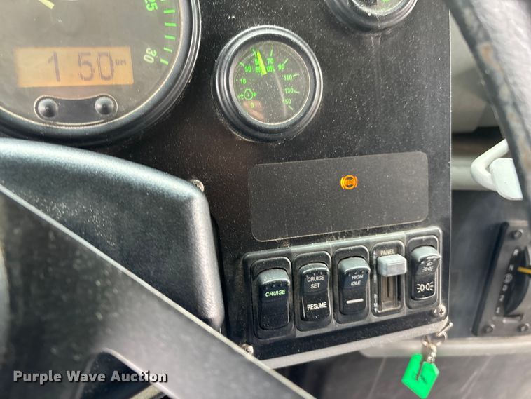 image for item EJ7773 2005 Blue Bird Bb Conventional school bus