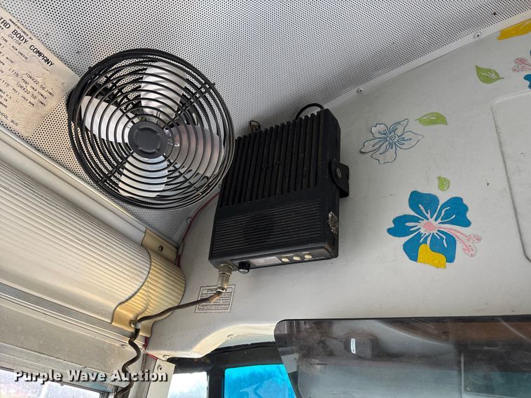 image for item EJ7773 2005 Blue Bird Bb Conventional school bus