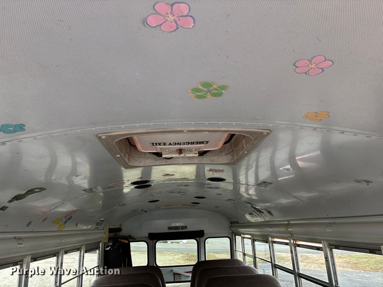 image for item EJ7773 2005 Blue Bird Bb Conventional school bus