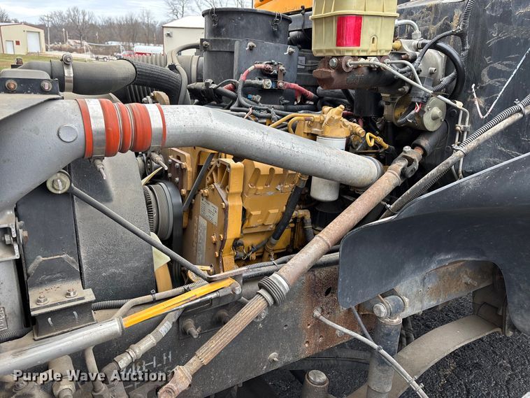 image for item EJ7773 2005 Blue Bird Bb Conventional school bus