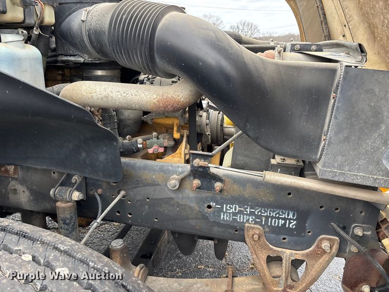 image for item EJ7773 2005 Blue Bird Bb Conventional school bus