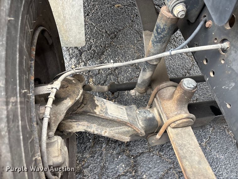 image for item EJ7773 2005 Blue Bird Bb Conventional school bus