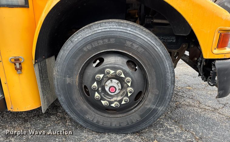 image for item EJ7773 2005 Blue Bird Bb Conventional school bus