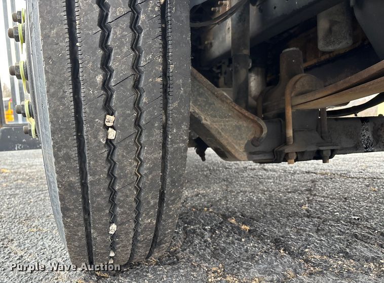 image for item EJ7773 2005 Blue Bird Bb Conventional school bus