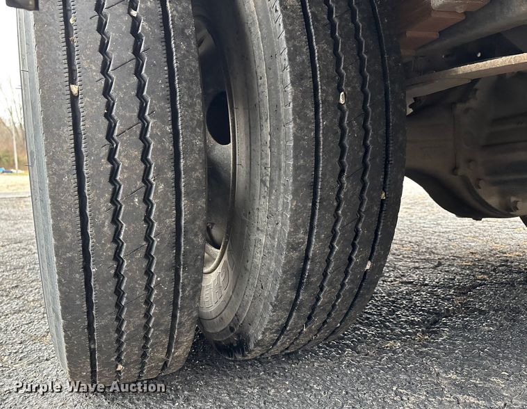 image for item EJ7773 2005 Blue Bird Bb Conventional school bus