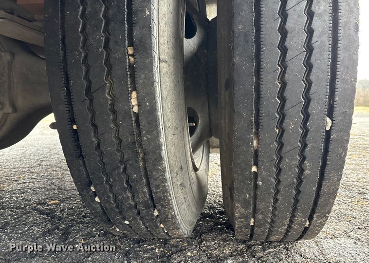 image for item EJ7773 2005 Blue Bird Bb Conventional school bus