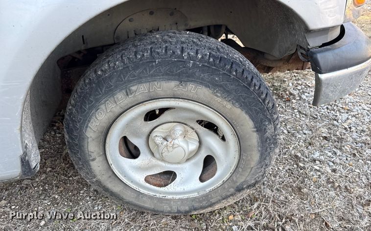 image for item EN0154 2002 Ford F150 pickup truck