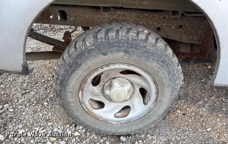 image for item EN0154 2002 Ford F150 pickup truck