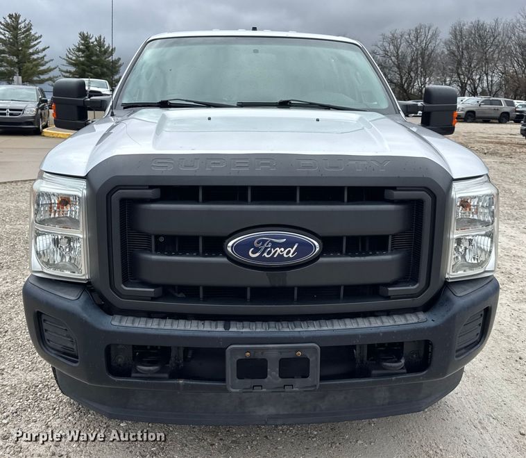 image for item EN0782 2016 Ford F250 Super Duty Crew Cab pickup truck