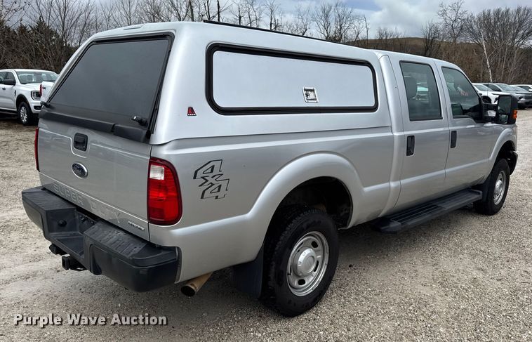 image for item EN0782 2016 Ford F250 Super Duty Crew Cab pickup truck