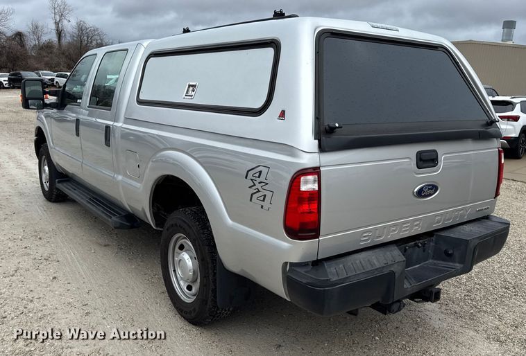 image for item EN0782 2016 Ford F250 Super Duty Crew Cab pickup truck