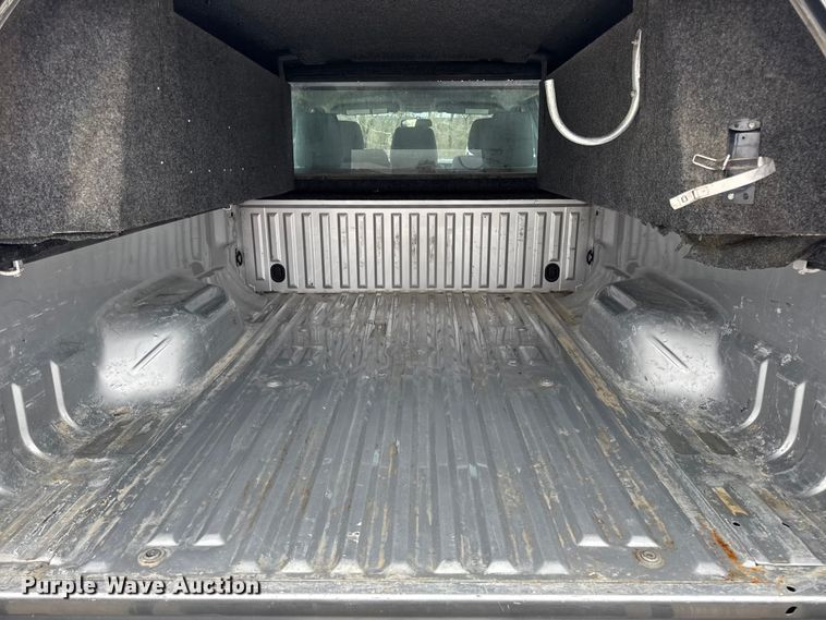 image for item EN0782 2016 Ford F250 Super Duty Crew Cab pickup truck