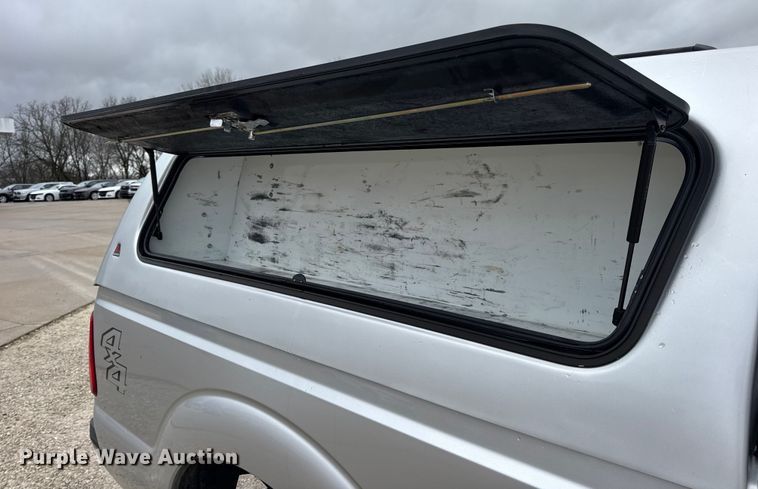 image for item EN0782 2016 Ford F250 Super Duty Crew Cab pickup truck