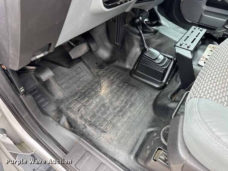 image for item EN0782 2016 Ford F250 Super Duty Crew Cab pickup truck