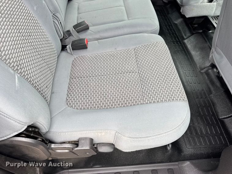 image for item EN0782 2016 Ford F250 Super Duty Crew Cab pickup truck