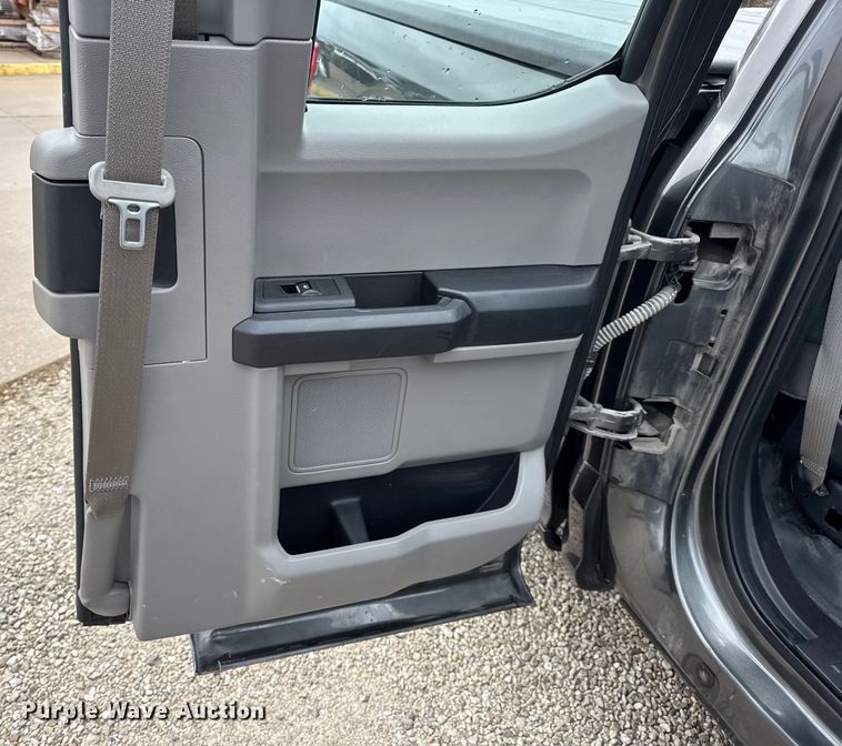 image for item EN0783 2017 Ford F150 XL Ext. Cab pickup truck