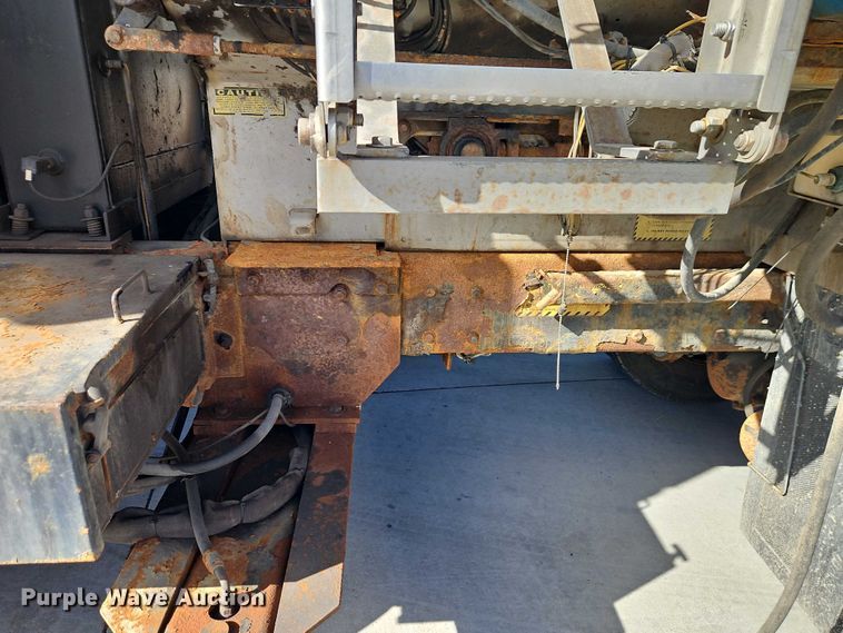 image for item EO4802 2007 International 7400 dump truck