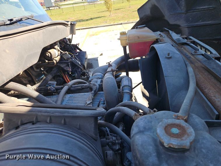 image for item EO4802 2007 International 7400 dump truck