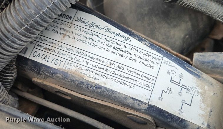 image for item EO4890 2004 Ford F350 Super Duty XL flatbed pickup truck