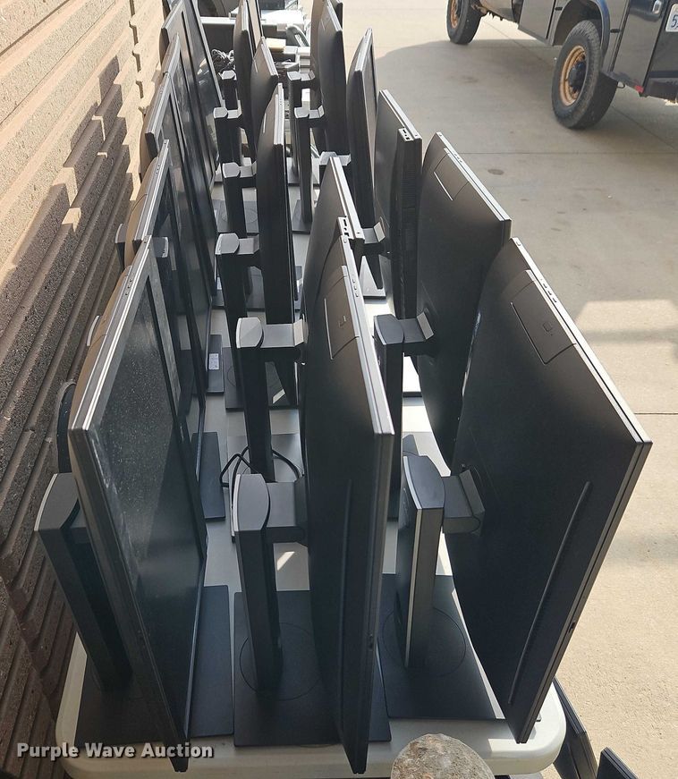 image for item EO4897 (30) Dell Optiplex computers