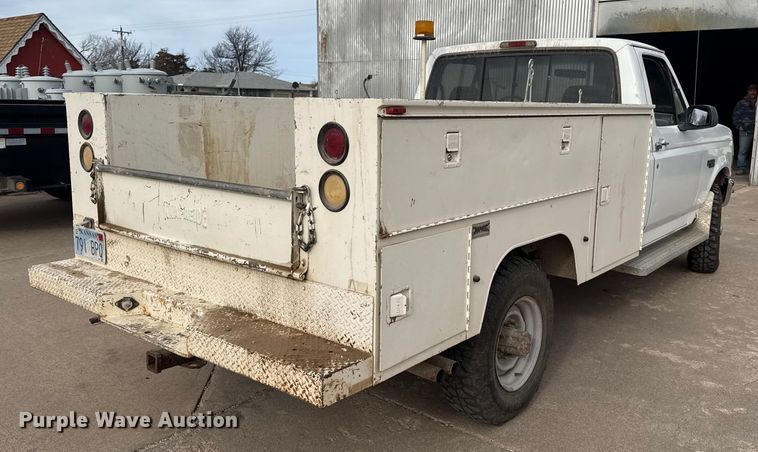 image for item EP2745 1994 Ford F250 utility bed pickup truck
