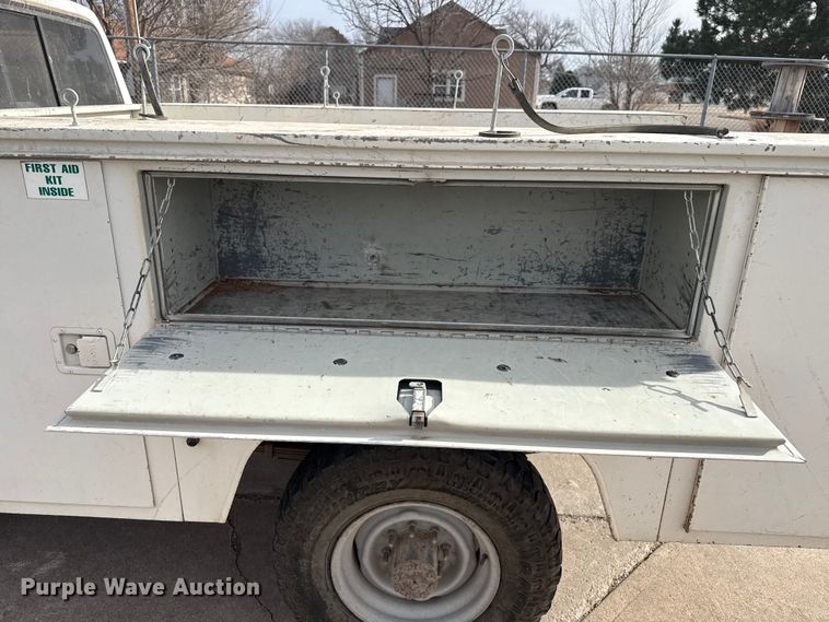 image for item EP2745 1994 Ford F250 utility bed pickup truck