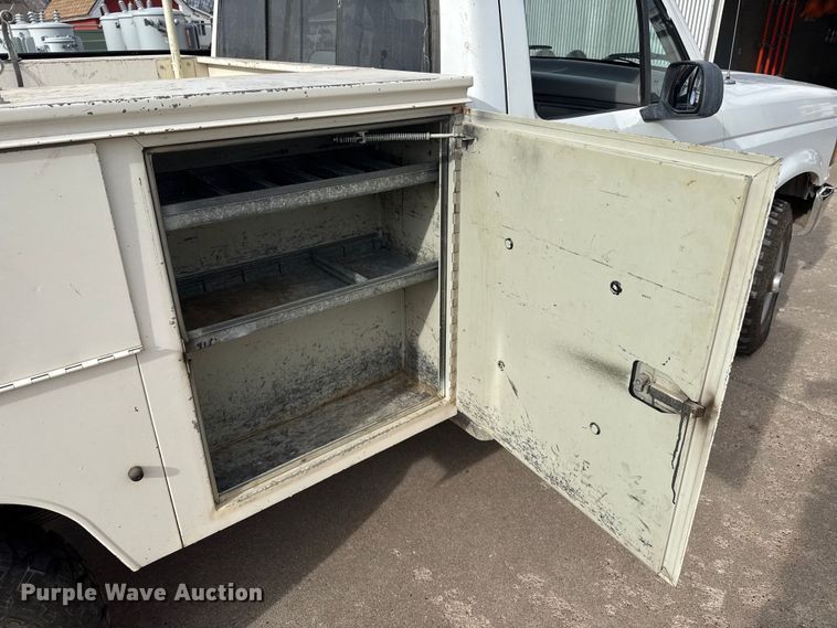 image for item EP2745 1994 Ford F250 utility bed pickup truck