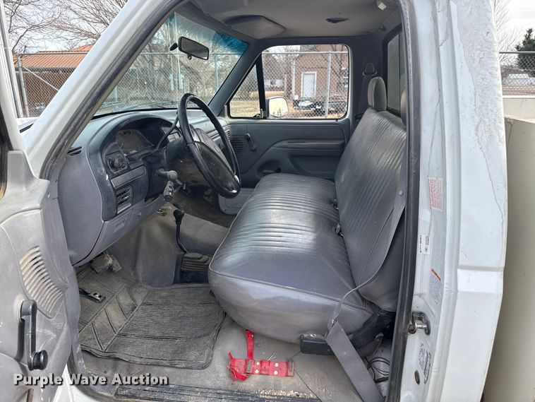 image for item EP2745 1994 Ford F250 utility bed pickup truck
