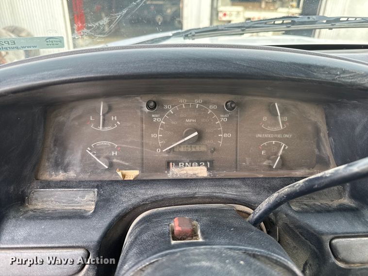 image for item EP2745 1994 Ford F250 utility bed pickup truck