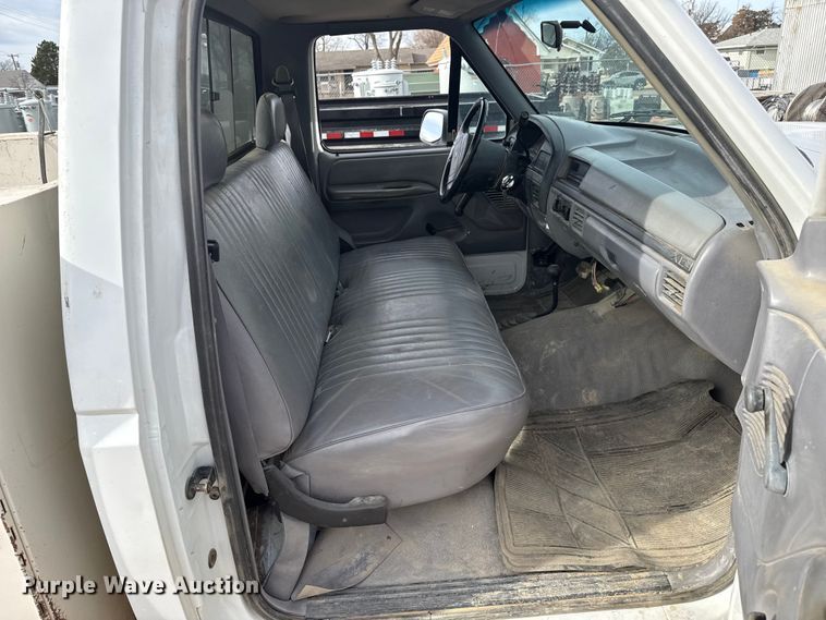 image for item EP2745 1994 Ford F250 utility bed pickup truck