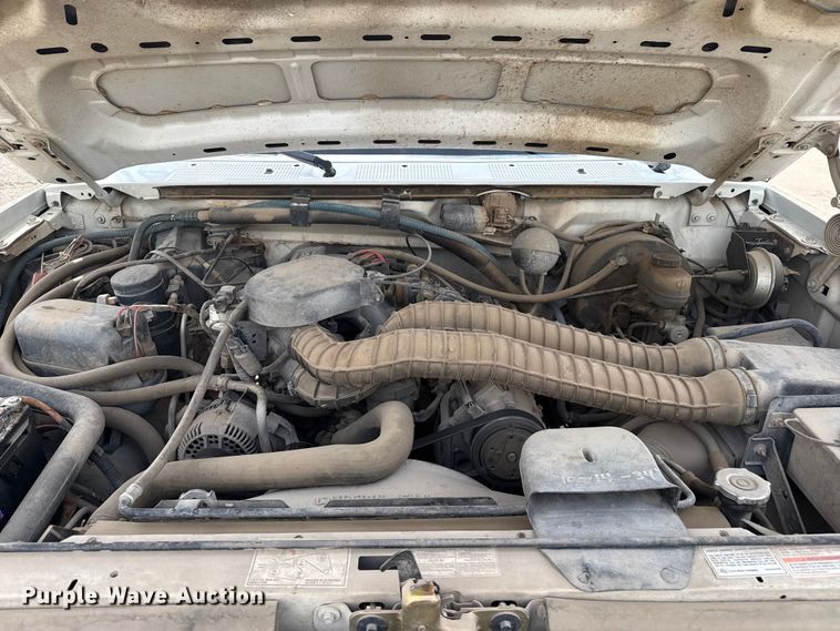 image for item EP2745 1994 Ford F250 utility bed pickup truck