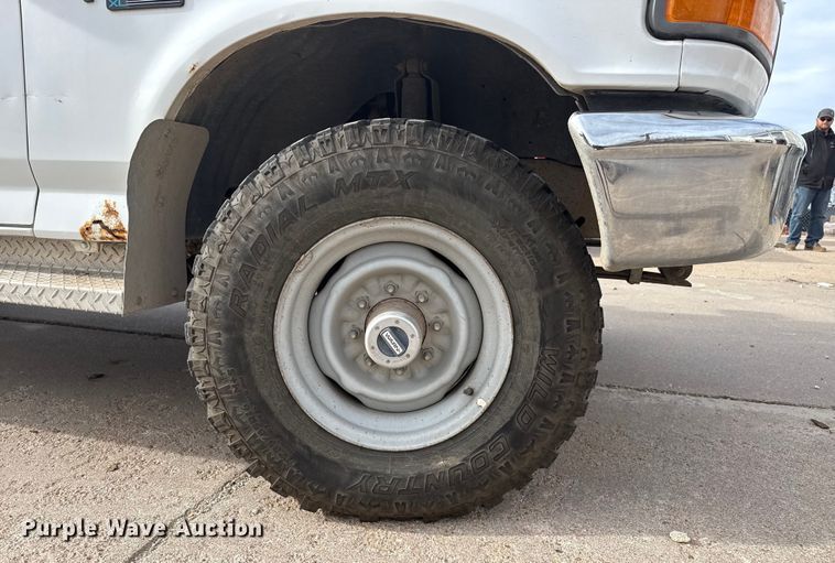 image for item EP2745 1994 Ford F250 utility bed pickup truck