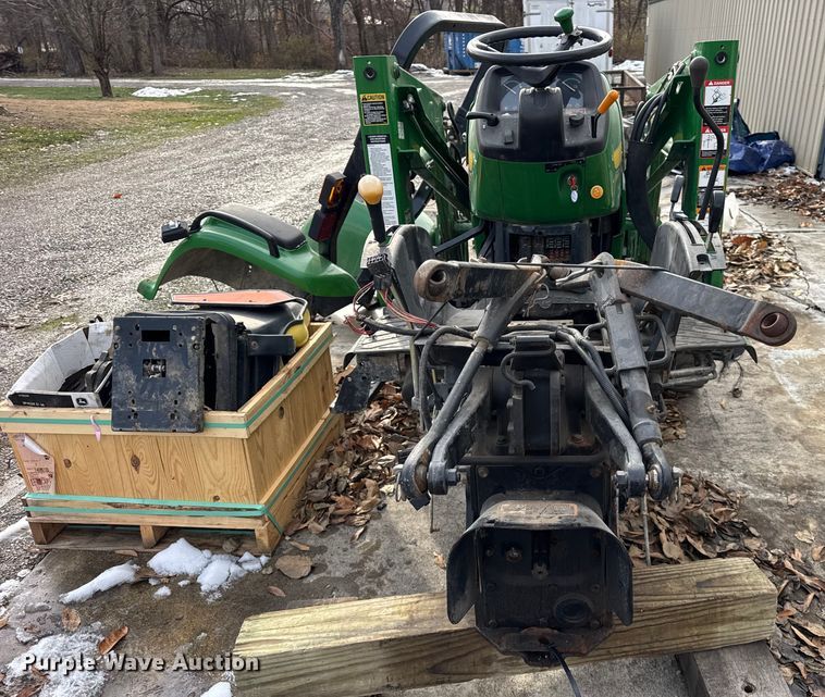 image for item ER0348 John Deere 4410 MFWD tractor