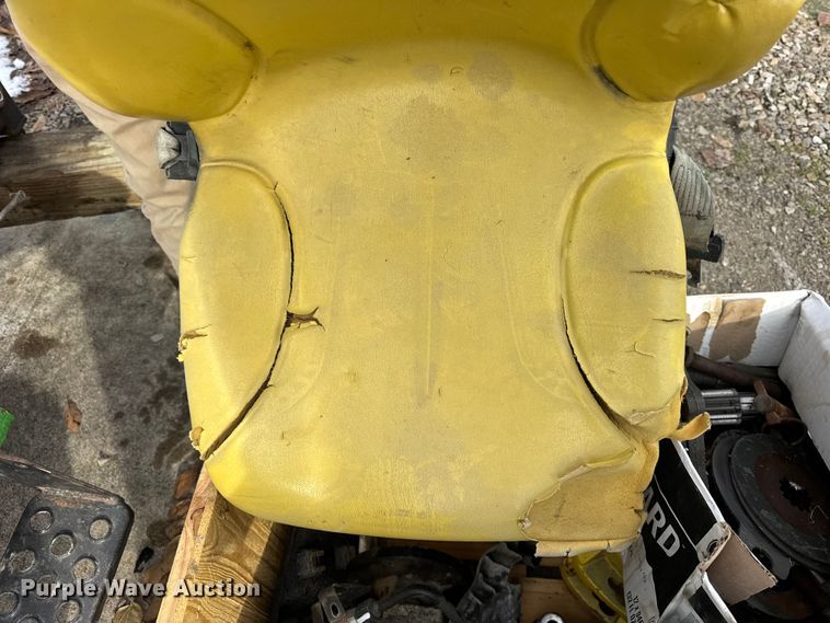 image for item ER0348 John Deere 4410 MFWD tractor