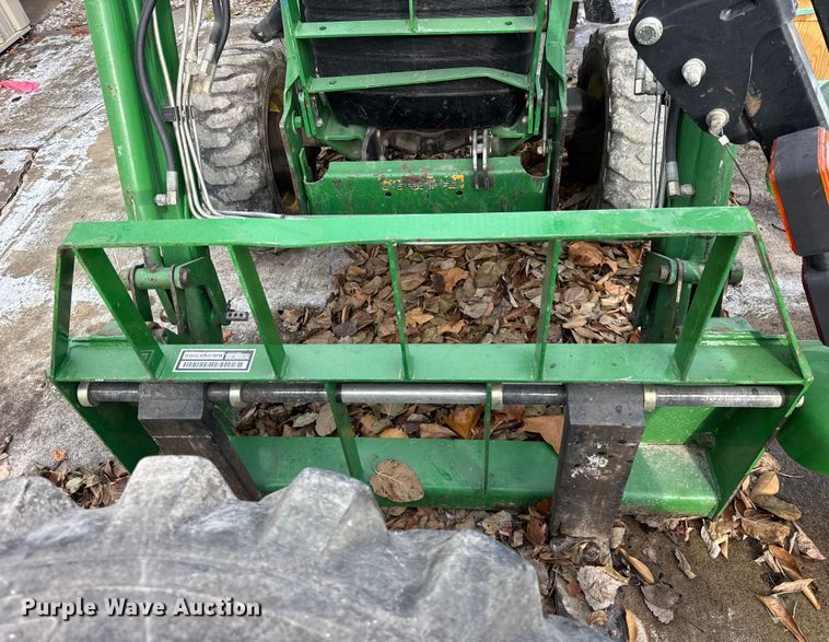 image for item ER0348 John Deere 4410 MFWD tractor