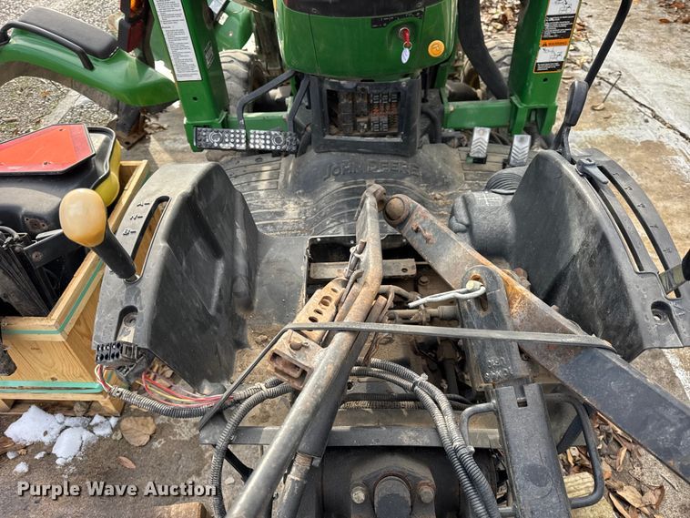 image for item ER0348 John Deere 4410 MFWD tractor